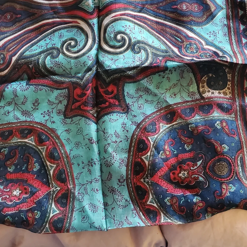 Paisley Patterned Scarf‎